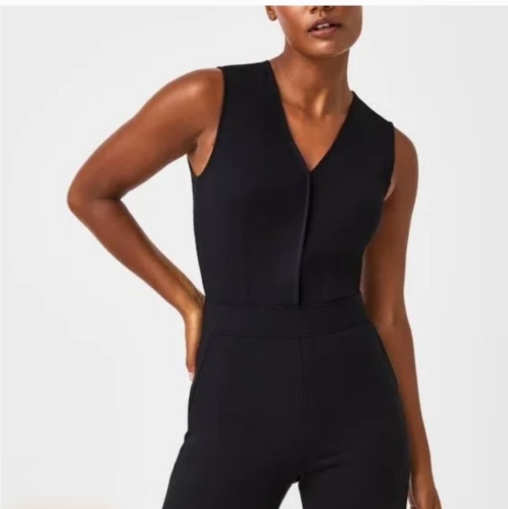 SPANX The Perfect Sleeveless Jumpsuit - Picture 5 of 8